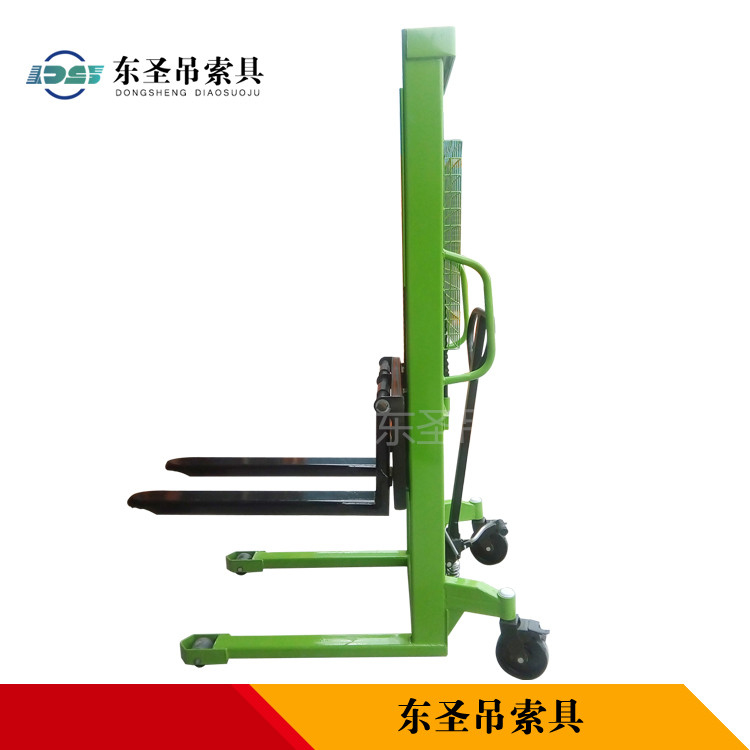 手動(dòng)輕型液壓堆高車(chē)產(chǎn)品展示--河北東圣吊索具制造有限公司
